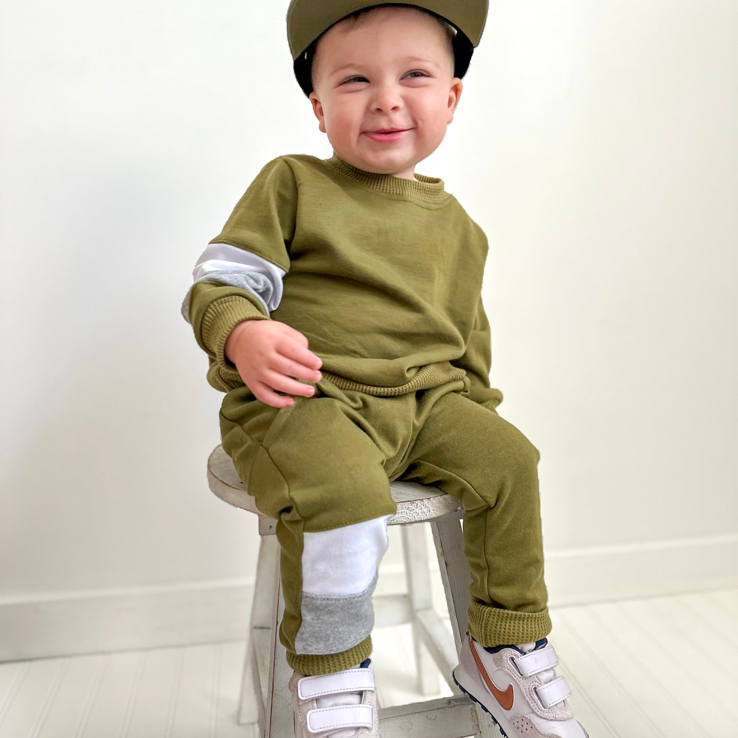 Olive Little Kids Pullover